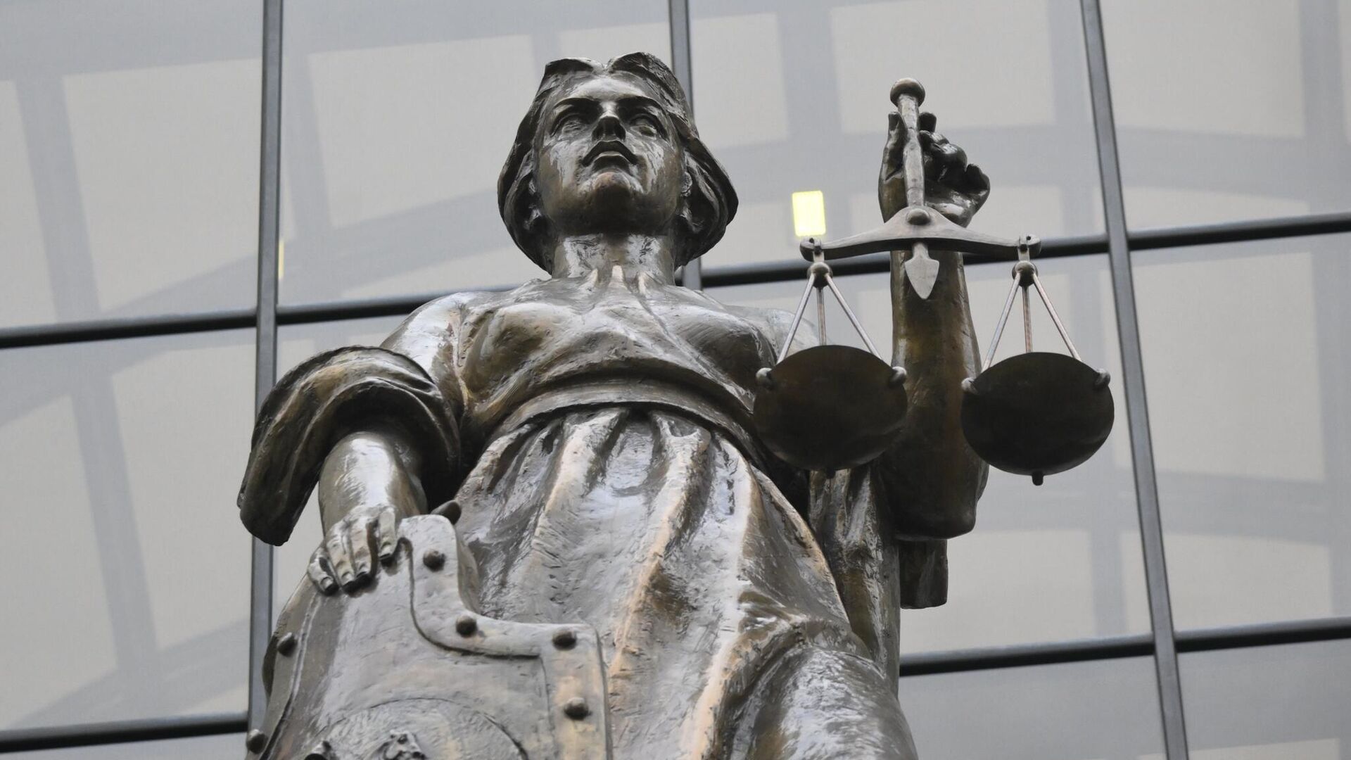 Суд арестовал 15 банковских счетов группы "Новик"
